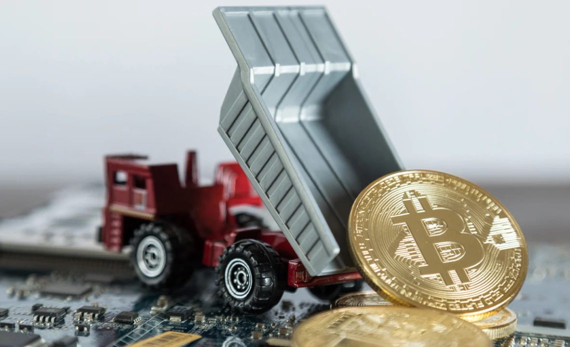 GBTC Sees Over 80,000 Bitcoin Leave