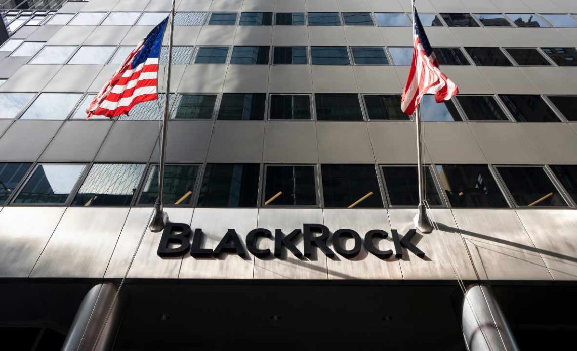 Beware of Cryptocurrency Scams: Insights from Blackrock