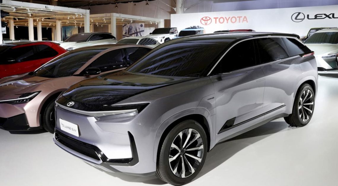 Toyota Delays Production of Electric SUVs in the US