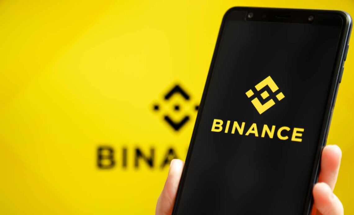 Top Tech News - Binance Introduces Live Trading for Instant Execution