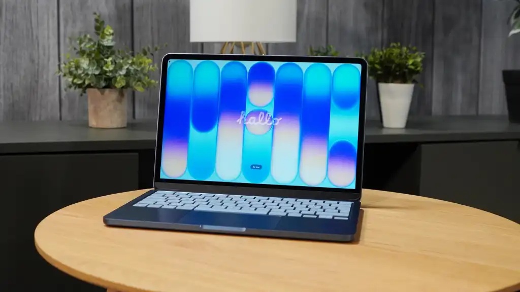 Dell XPS 13 Copies MacBook Neo's Best Ideas - Will Windows?