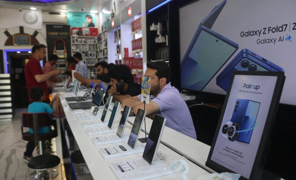 AI Memory Chip Shortage Pushes Up India Smartphone Prices